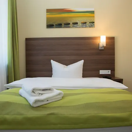 Goethe Conference By Trip 3*