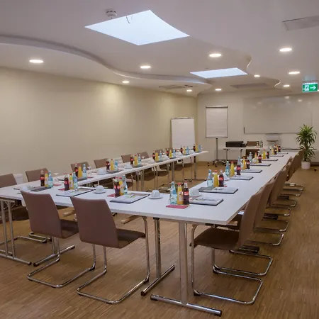 Trip Goethe Conference فندق