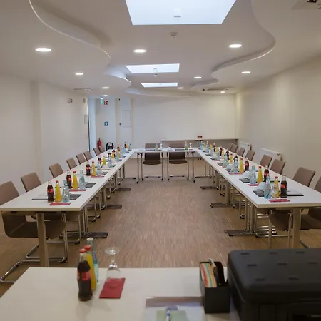 Trip Goethe Conference 3* فرانكفورت