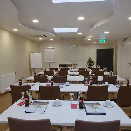Отель Goethe Conference By Trip 3*
