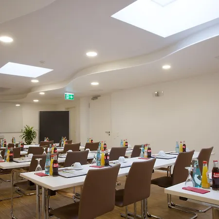 Trip Goethe Conference 酒店 3*